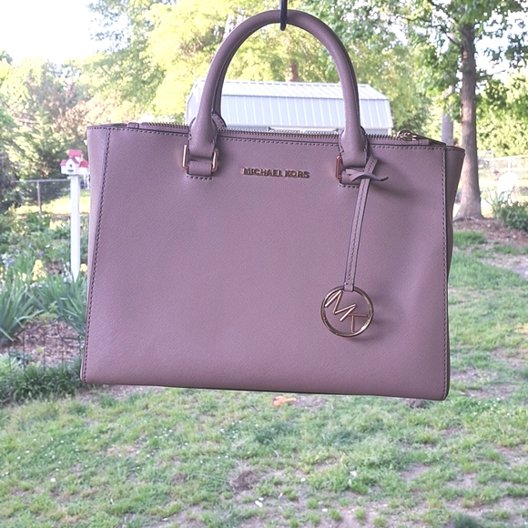 Michael Kors Soft Fawn Pink  Sachel/Crossbody NEW - Picture 3 of 16